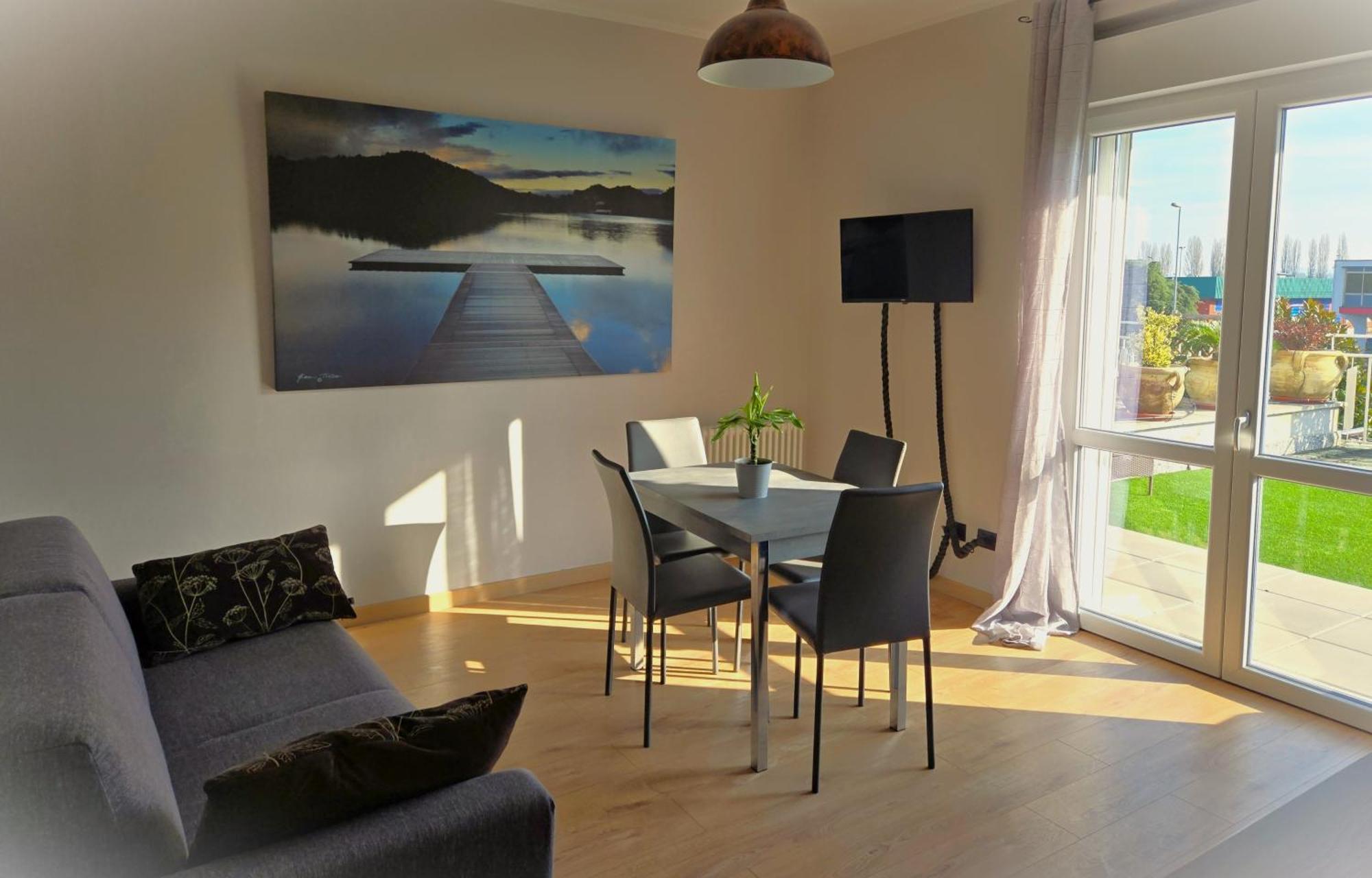 7 Lakes Aparthotel Burolo Exterior photo